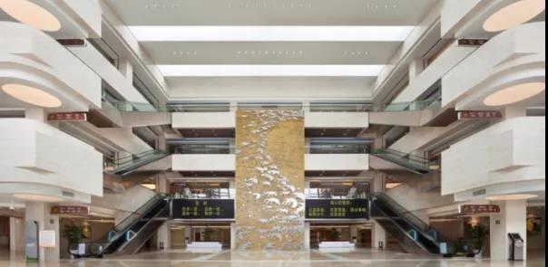 醫院藝術裝飾與醫院空間如何融合才能更好發揮療愈作用? 醫院藝術裝飾與醫院空間如何融合才能更好發揮療愈作用?